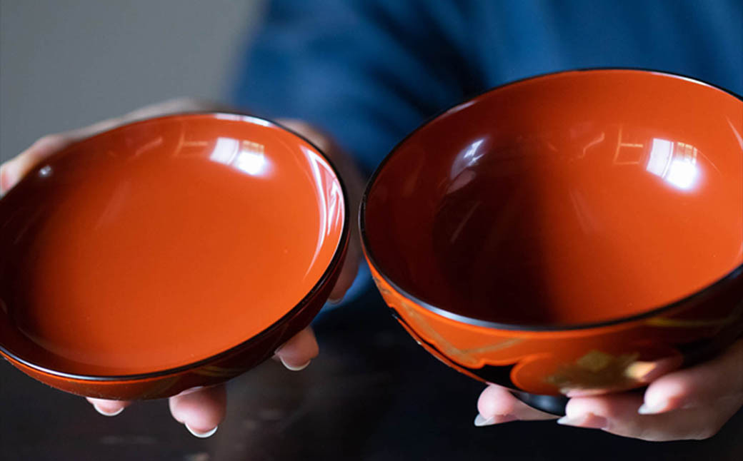 秀衡塗「煮物椀（雲紋・黒内古代朱）」 / 漆器 お椀 吸い物椀 煮物椀 おわん 食器 ふた付き 漆椀 漆塗 うるしぬり 手塗り 木製 伝統工芸品 和 お正月 高級 結婚 新築祝い お祝い 贈答 贈り物 プレゼント ギフト 香典返し お返し おもてなし【ocy915-koda-kum-1A】