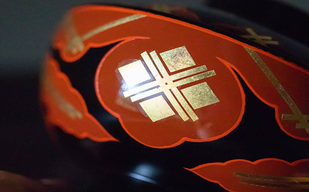 秀衡塗「煮物椀（雲紋・黒内古代朱）」10客 / 漆器 お椀 吸い物椀 煮物椀 おわん 食器 ふた付き セット 漆椀 漆塗 うるしぬり 手塗り 木製 伝統工芸品 和 お正月 高級 結婚 新築祝い お祝い 贈答 贈り物 プレゼント ギフト 香典返し お返し おもてなし【ocy915-koda-kum-10A】