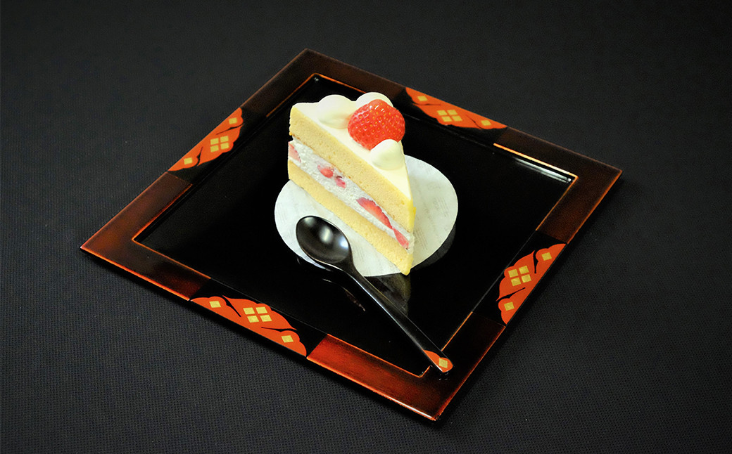 白檀トレー（正方形） / 漆器 食器 お皿 プレート トレイ 漆塗 うるしぬり 手塗り 木製 伝統工芸品 和 お正月 高級 結婚 新築祝い お祝い 贈答 贈り物 プレゼント ギフト 香典返し お返し おもてなし【ocy926-byaku-s-1A】