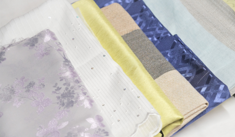 カーテン生地ハギレ　バラエティーセット（小） / 生地 布 はぎれ 詰め合わせ セット ハンドメイド 手芸 手作り ソーイング パッチワーク トートバッグ ランチョンマット 上履き入れ シューズ入れ 入園 入学 かわいい シンプル【cbi923-set-kiji-sA】