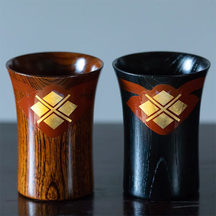 秀衡カップ2個　(黒・木目) / 漆器 お酒 ジュース おちょこ ぐいのみ グラス 食器 漆塗 うるしぬり 手塗り 木製 伝統工芸品 和 お正月 高級 結婚 新築祝い お祝い 贈答 贈り物 プレゼント ギフト 香典返し お返し おもてなし【ocy924-cup-2-k-w】