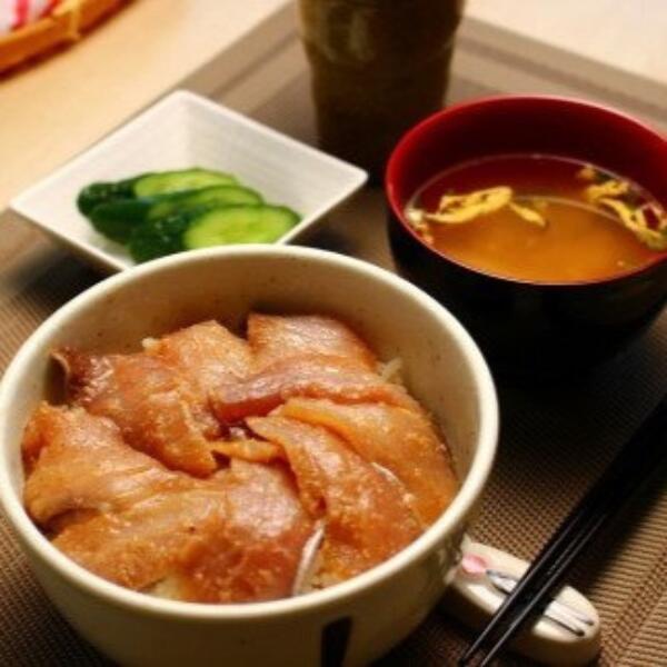 ブリの漬け丼の具 (しょうゆ100g×3・ごま100g×3) セット｜冷凍 味付き ぶり 鰤 海鮮 丼の具 2種 岩手 iwate