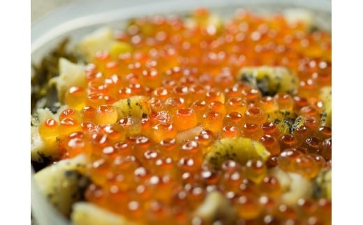 ホタテ海童漬 500g ホタテ、ツブ貝、イクラ、メカブを醤油ベースのタレに漬け込み、素材それぞれの旨みが絶妙な逸品！  YD-755