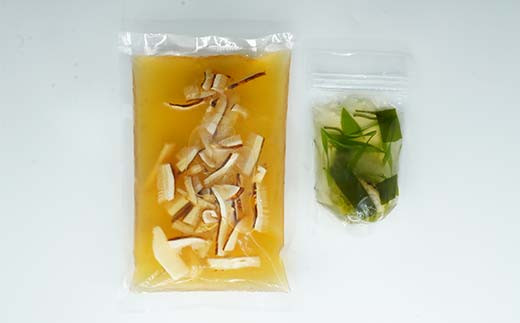 松茸炊き込みごはんの素と 海鮮お吸い物セット（各１袋）【木村商店】 三陸山田 山田町 三陸山田産 おふくろの味 無添加 秘伝の味 こだわりの出汁  YD-781