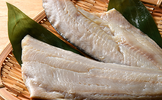 佐々木商店のホッケ塩干し(2枚入り 1パック)×2袋セット岩手県 山田町 三陸 干物 魚 肴 ?? ほっけ ホッケ  YD-980 2袋