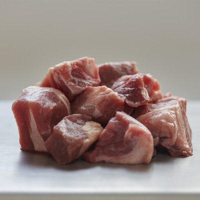 なかほら牧場 グラスフェッドビーフ(角切り)・グラスフェッドバターのセット【配送不可地域：離島】