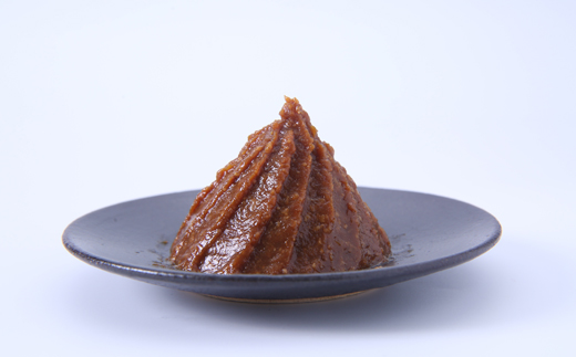 岩泉みそ食べ比べ〔特選・並〕900g×各1個 天然醸造 無添加味噌 南部岩泉【配送不可地域：離島】