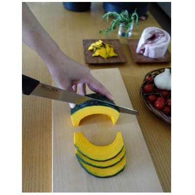 硬い食材からパンも切れる　　　　　　　　銀抗菌チタン3D万能包丁240mm【配送不可地域：沖縄県】