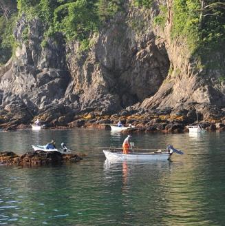 三陸産「天然生うに」先行受付！180g×1本 ミョウバン不使用 牛乳瓶 【令和５年5月下旬～発送予定】