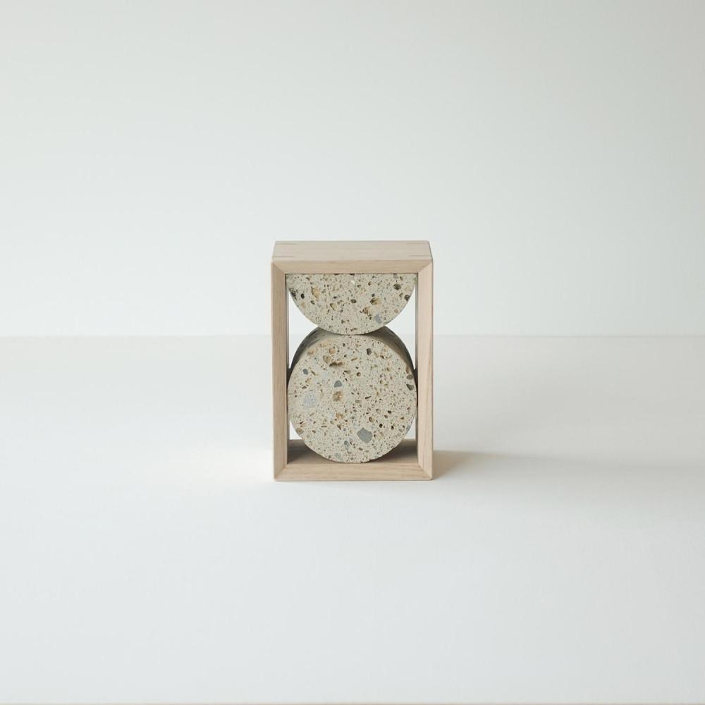 センダイフォルム ブックエンド02 ナチュラル【雑貨 日用品 文房具 ブックエンド インテリア デザイン 収納 オフィス 家庭 書斎 整理 整頓 モダン シンプル コンパクト 人気 便利 プレゼント ギフト 机上 知的 文房具 用品ステーショナリー】