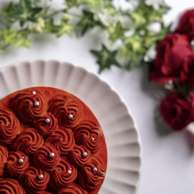 パッションルージュショコラ(５号)冷凍便　【 お菓子 生菓子 お祝い デザート お祝い プレゼント 記念日 誕生日 誕生日ケーキ バースデーケーキ チョコレートケーキ 華やか 】