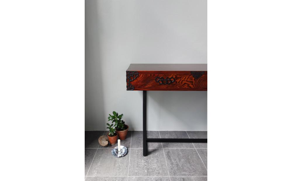 仙台箪笥　monmaya+ コンソール　拭き漆【伝統 工芸品 グッドデザイン賞 タンス たんす 和タンス 仙台】