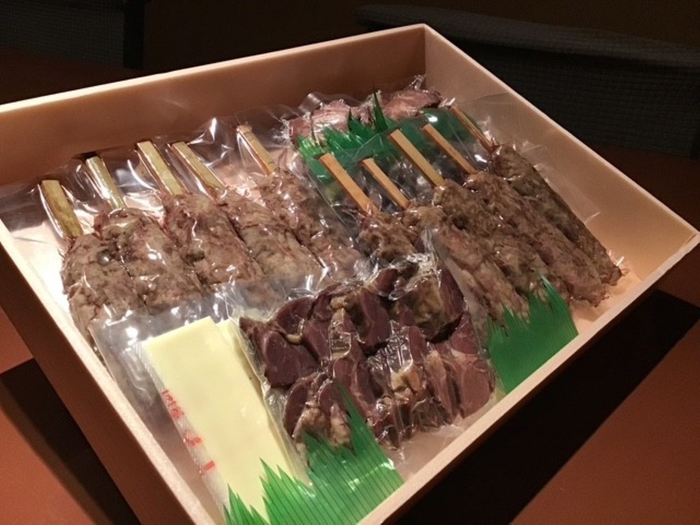 牛タンチーズつくね串、おつまみ蒸し牛タンセット【ふるさと納税 肉 牛肉 牛タン 仙台 名物 グルメ 厚切り プレミアム  ジューシー  人気 ギフト」 冷凍保存  食べ比べ 高級 贅沢】