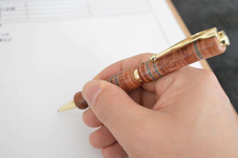 皮革工芸品 革ペン 積革技法でつくる回転式ボールペン　レッドライン【文房具 ボールペン ペン 日用品 人気 おすすめ 】