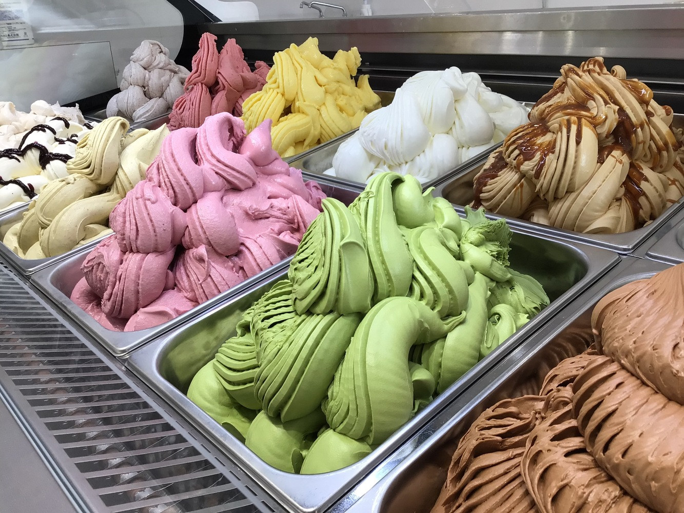 ジェラート騎士が贈る　ジェラートギフト6個セット【菓子 アイス ヨーグルト ジェラート スイーツ デザート 乳製品 仙台 ギフト グルメ 高級 甘味 贈り物 プレゼント クリーミー】