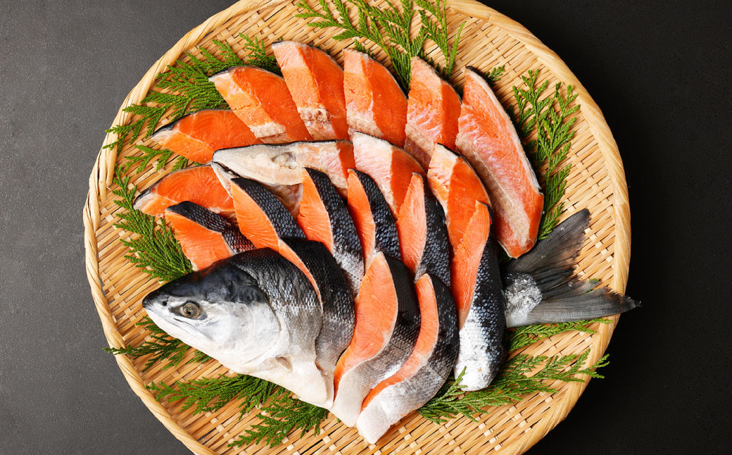 甘塩紅鮭１尾姿切身　特特サイズ　【04203-0028】