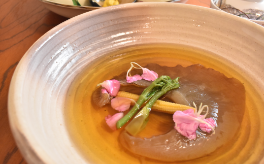 特大ふかひれ姿煮　500g（ヒレ130g前後）｜ 惣菜 おかず 中華 あんかけ コラーゲン フカヒレ 姿煮 おせち 塩竈市 宮城県 5369996