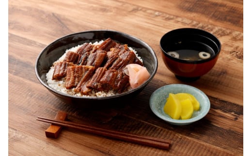 蒲焼き 穴子 国産 4食分 (70g×4) 冷凍 湯せん レンジでチン 時短 料理 お試し あなご アナゴ 宮城県 塩竈市 三晃食品 sh00016