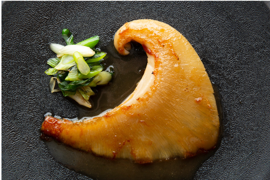 【TVで紹介】ふかひれステーキ1箱 [石渡商店 宮城県 気仙沼市 20563354] フカヒレ 鱶鰭 ふかひれ ステーキ 尾びれ ヨシキリザメ ヨシキリザメ 吉切鮫