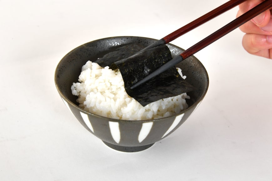 【初摘み】焼のり鼎浦 10袋 箱入り（1袋=7枚） [横田屋本店 宮城県 気仙沼市 20563363] 海藻 のり 海苔 ノリ 焼き海苔