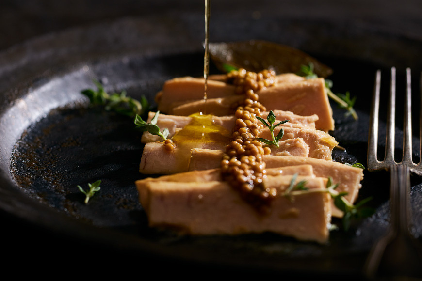 【最高級ツナ缶】証明書付 ブラックレーベル 90g×1缶 [モンマルシェ 宮城県 気仙沼市 20565065] 缶詰 ツナ缶 ツナ 缶詰め 最高級 高級 ビンチョウ 大トロ 希少 簡単調理 高級 保存食 常備 常温 豪華