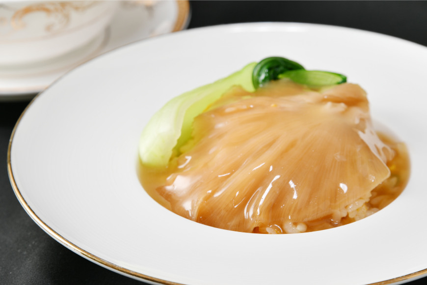 ふかひれ胸びれ姿煮 ３個セット（タレ込150g×3） [石渡商店 宮城県 気仙沼市 20563423]