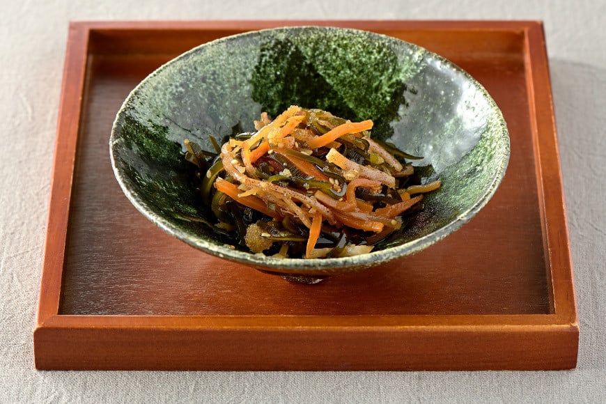 数の子入り松前漬 160g 3個セット [小野万 宮城県 気仙沼市 20564648] 魚 魚介類 松前漬け いか イカ 冷蔵 酒の肴 おつまみ おかず ご飯のお供 数の子 魚卵 松前漬