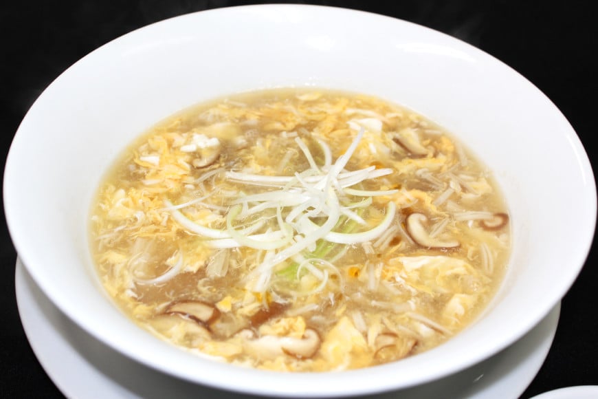 ガンコおやじの欲張りセット 約1kg (黒毛和牛切り落とし 約250g ×1p & ふかひれスープ 約350g ×2p) [マトン牧場 宮城県 気仙沼市 20565954] 肉 精肉 仙台牛 黒毛和牛 焼肉用 焼肉 不揃い わけあり 小分け 冷凍 ふかひれ 鱶鰭 フカヒレ スープ ふかひれスープ セット 詰め合わせ