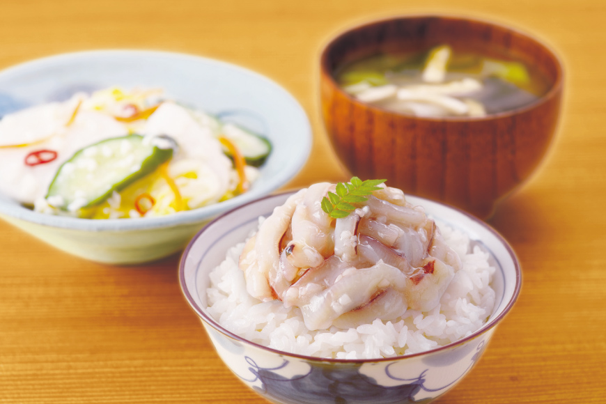 塩辛・珍味 スタンドパック 詰め合わせ 4品セット [小野万 宮城県 気仙沼市 20565723] いか 塩辛 おかず イカ セット 酒の肴 おつまみ ご飯のお供 冷蔵