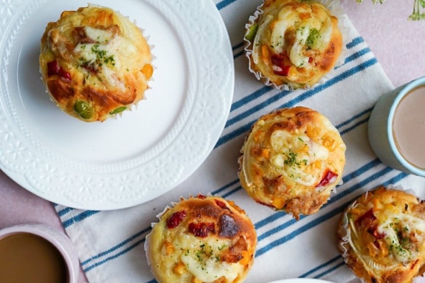 缶詰 ライトツナフレーク なたね油使用 まぐろ油入り水煮 70g ×12缶 [ミヤカン 宮城県 気仙沼市 20565669] ツナ缶 ツナフレーク キハダマグロ なたね油 小分け 常備 ストック 長期保存