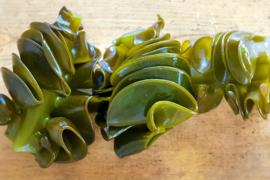 ＼満点★青空レストランで紹介／ 春つげ華めかぶ セット （千切りメカブ・削ぎメカブ) [第38漁徳丸 宮城県 気仙沼市 20565075] 海藻 メカブ めかぶ 魚介類 芽株 三陸めかぶ 食べ比べ 冷蔵