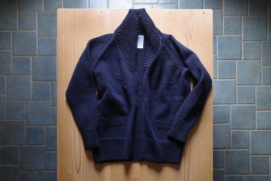 【気仙沼ニッティング】Voyage ネイビー×メンズフリー [株式会社気仙沼ニッティング 宮城県 気仙沼市 20564536-2]