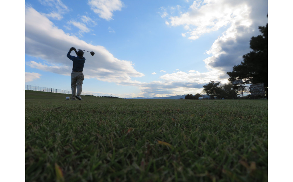 角田市民ゴルフ場食事セットプレー利用券（土・日・祝祭日）【宮城県角田市】