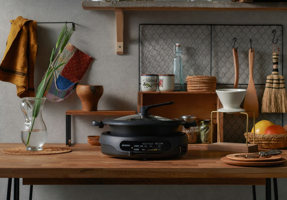 グリル鍋 3枚 プレート 溝付 深鍋 たこ焼き アイリスオーヤマ 家電 キッチン家電 電化製品 蒸し板付き IGU-B3-B ブラック