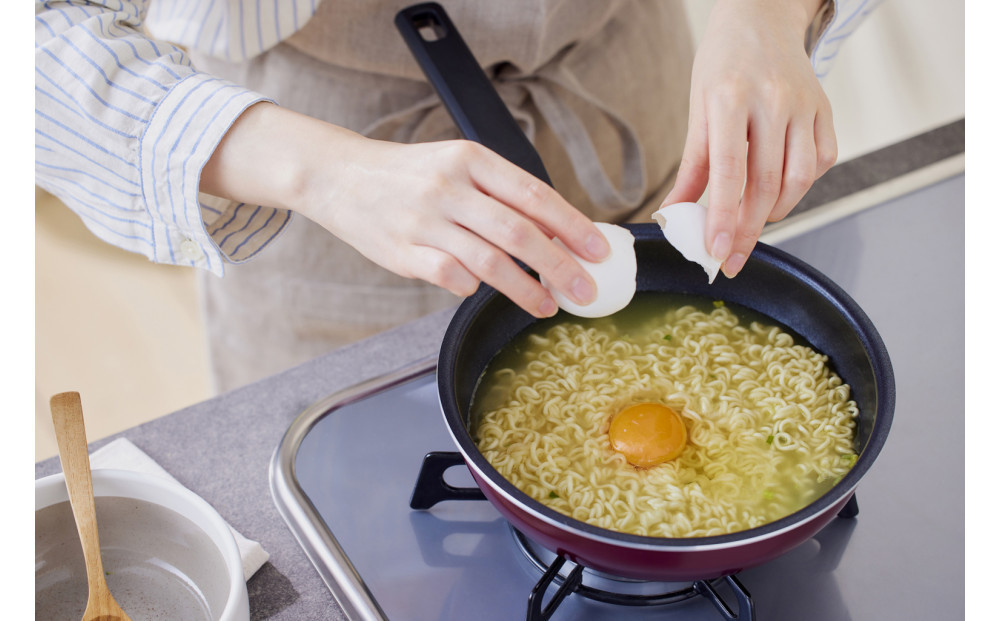 フライパン ダイヤモンドコートフライパン炒め鍋 IH・ガス火両用20cm VDI-W20 ワインレッド