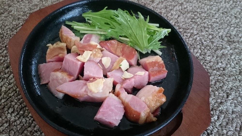 豚肉 和豚もちぶた 加工品6種詰合せ ( ボンレスハムブロック & ゴロゴロベーコン & ボロニアソーセージ & サラミ & 煮豚 & 角煮 ) × 各1パック