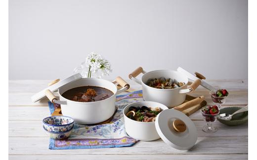 鍋　18cm　片手無加水鍋 LUO-P18 ホワイト　LUONTO