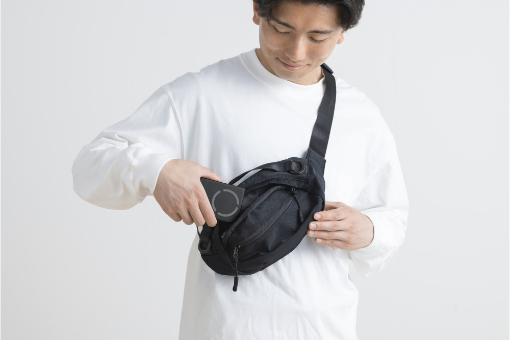 薄型モバイルバッテリー5000mAh　TW-A05020-B　ブラック