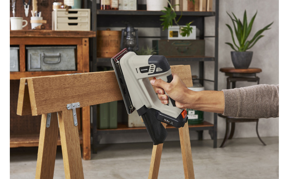 充電式オービタルサンダ１０．８Ｖ JSD919TC サンドベージュ