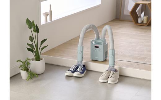 布団乾燥機 ふとん乾燥機 カラリエ ツインノズル くつ乾燥 靴乾燥 アイリスオーヤマ 家電 電化製品 花粉対策 ダニ対策 オールシーズン FK-RW2-G Colors グリーン 新生活 一人暮らし ひとり暮らし 就職祝い 進学祝い 合格祝い