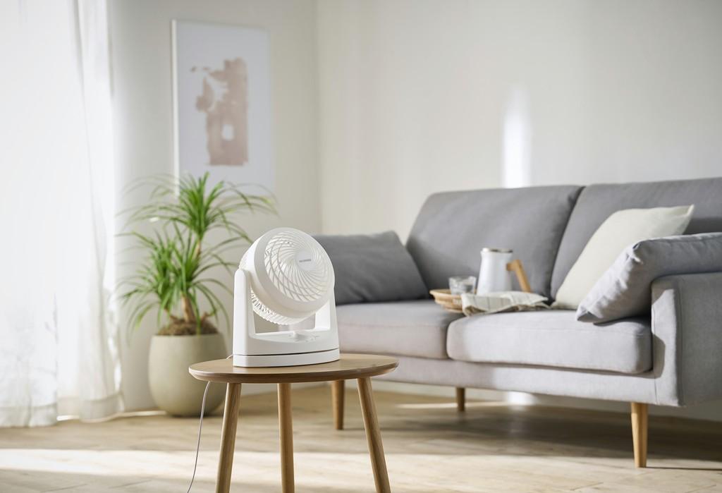 コンパクトサーキュレーターPCF-HD15EC-Wホワイト