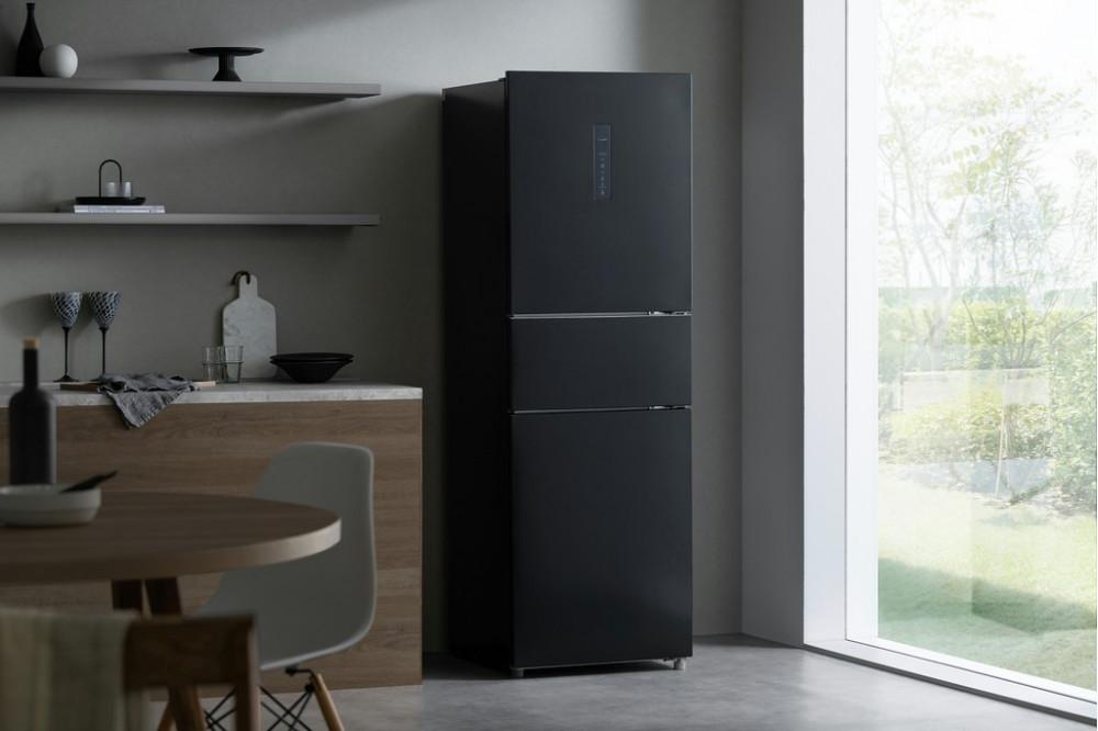 冷蔵庫 ノンフロン冷凍冷蔵庫 235L IRSN-HF24A-B ブラック