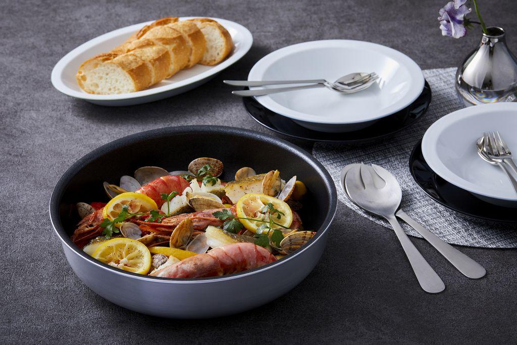 フライパン フライパンセット ダイヤモンドグレイス 7点セット アイリスオーヤマ IH ガス火 ギフト 新生活 キッチン 重ねて収納 オーブンOK お手入れ簡単 DG-S7S シルバー