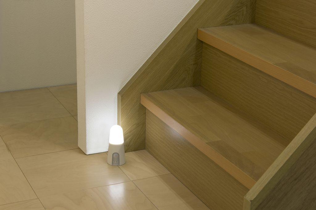 照明 乾電池式LEDセンサーライト スタンドタイプ 昼白色 BSL40SN-WV2