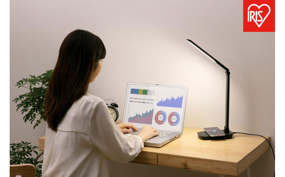 LEDデスクライトQi充電シリーズ 平置きタイプ 調光　LDL-QFD-B　ブラック