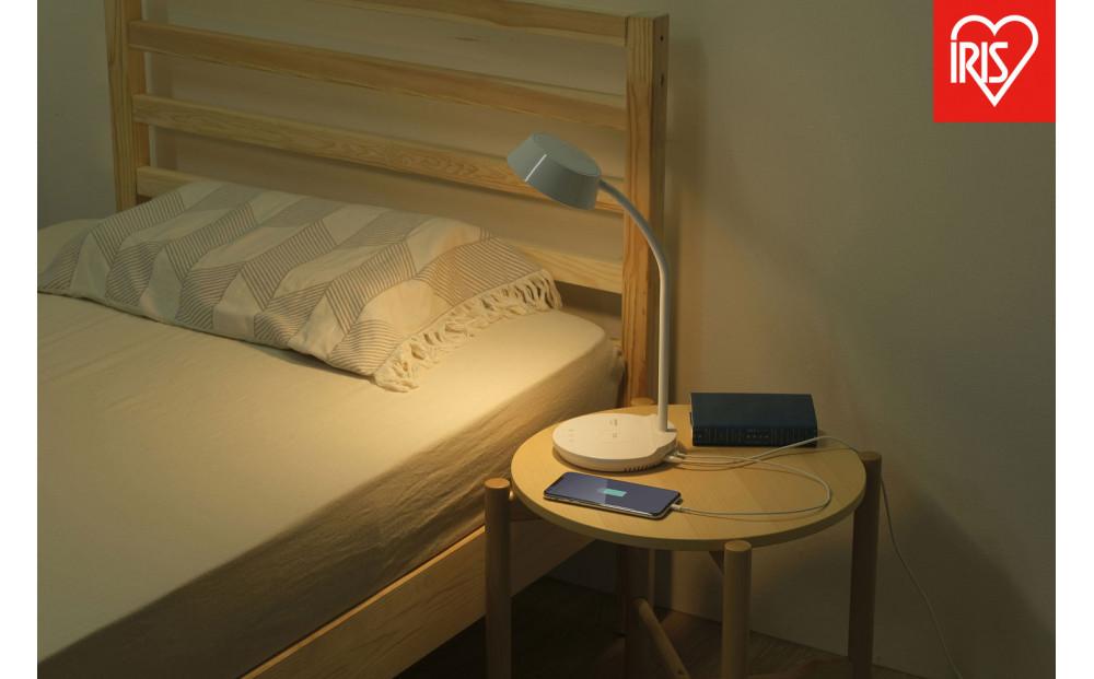 LEDデスクライトQi充電シリーズ 平置きタイプ 調光・調色　LDL-QFDL-W　ホワイト