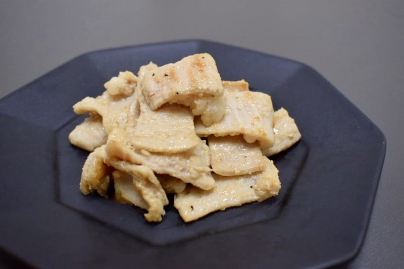 今夜は牛シマ腸祭り 塩味 800g (約200g×4パック) 約5～6人前 シマ腸 シマチョウ 牛肉 肉 お肉 味付き ホルモン おつまみ 冷凍 【株式会社佐利】tm410