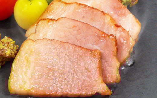 【伊豆沼ハム】 スモークハムとソーセージのプレミアムセット ＜全6種＞ ギフト 国産 宮城県産 豚 肉 豚肉 ウインナー ソーセージ ハム 惣菜 おかず 弁当 BBQ キャンプ 小分け 冷蔵 【有限会社伊豆沼農産】 tm059