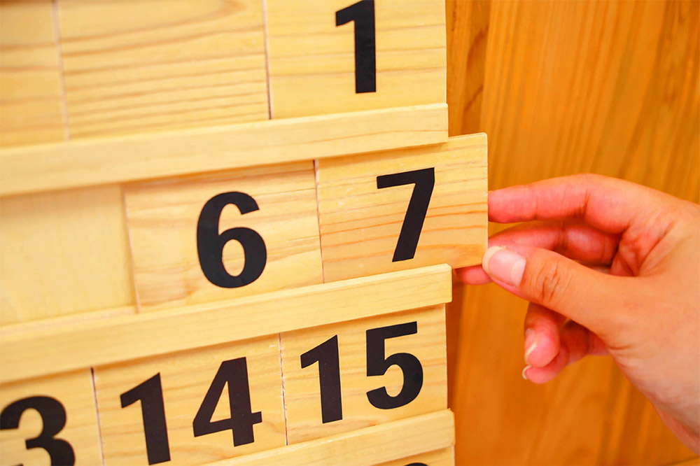 手づくり木製カレンダー