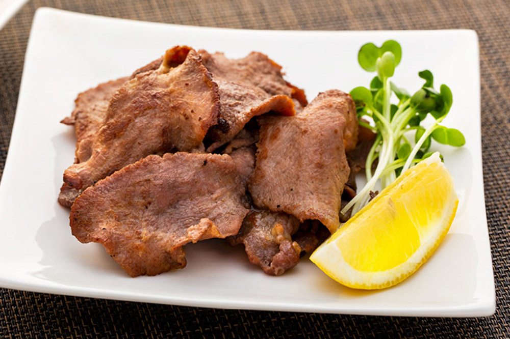 味付け牛タンスライス 厚切りと薄切りの詰め合わせ